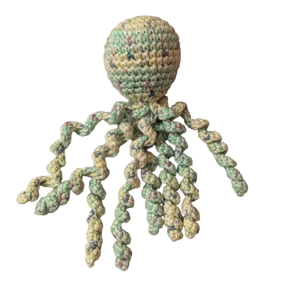 Crochet Octopus - Picture 1 of 3